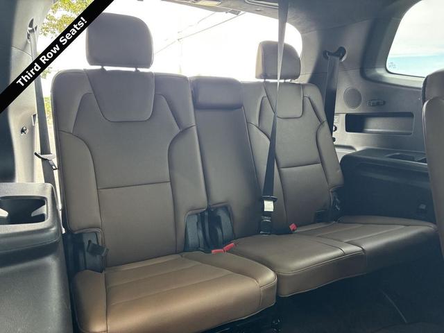Photo of 2020 Ebony Black Kia Telluride