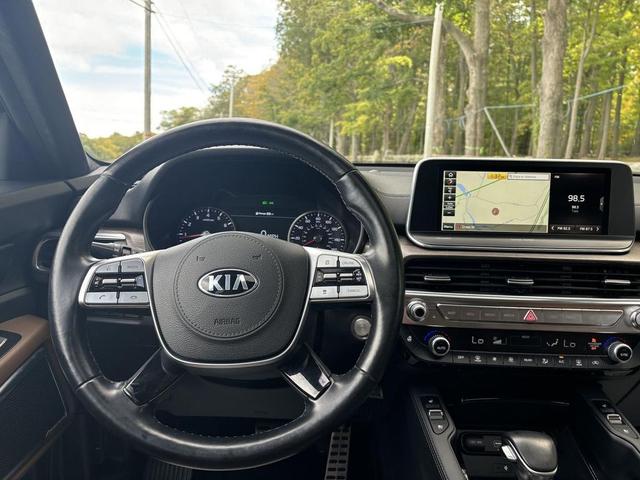 Photo of 2020 Ebony Black Kia Telluride