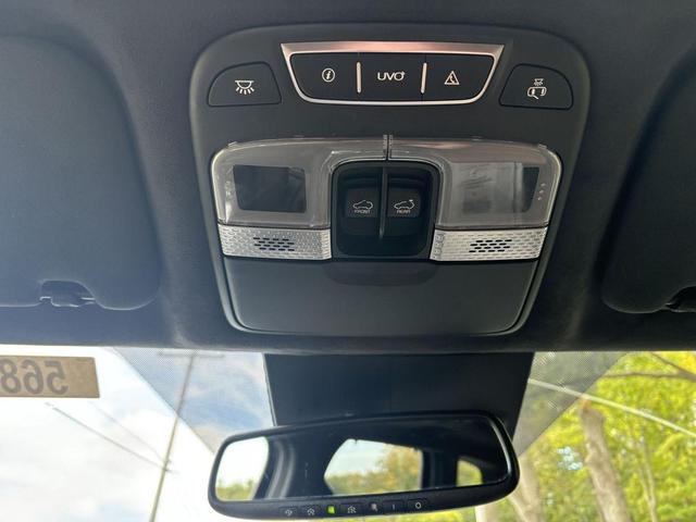 Photo of 2020 Ebony Black Kia Telluride