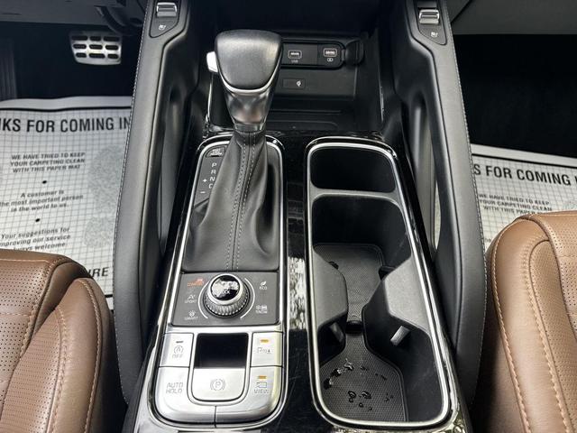 Photo of 2020 Ebony Black Kia Telluride
