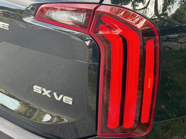 Photo of 2020 Ebony Black Kia Telluride