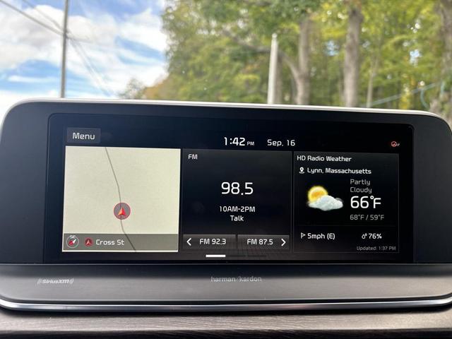 Photo of 2020 Ebony Black Kia Telluride