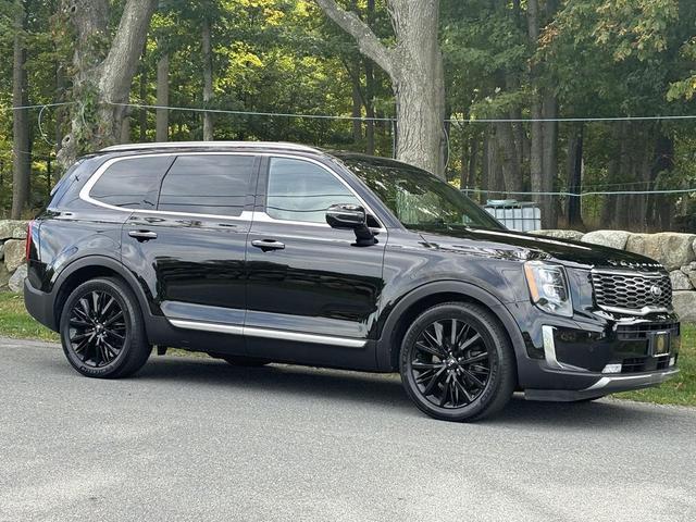 Photo of 2020 Ebony Black Kia Telluride