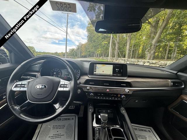 Photo of 2020 Ebony Black Kia Telluride