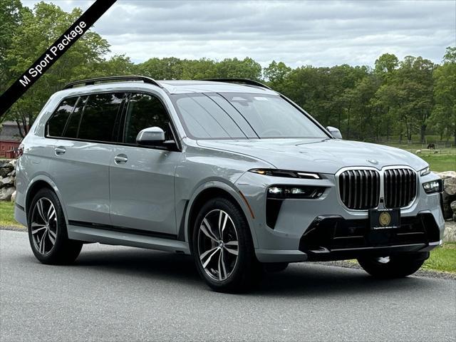 2023 BMW X7