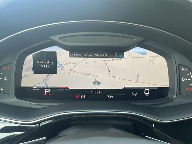 Photo of 2023 Glacier White Metallic Audi SQ7