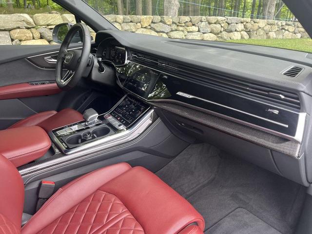 Photo of 2023 Glacier White Metallic Audi SQ7