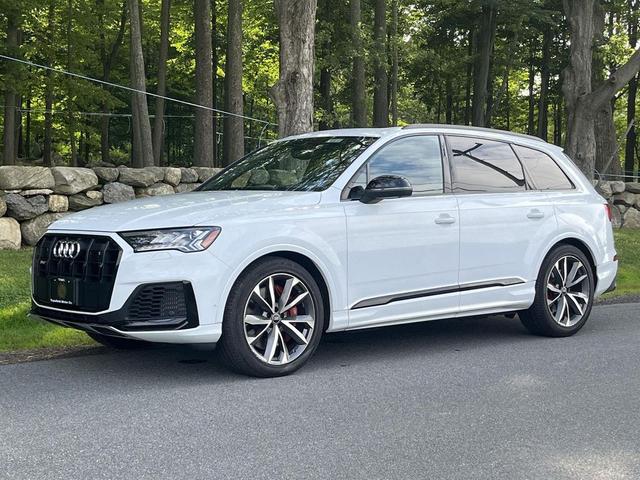 Photo of 2023 Glacier White Metallic Audi SQ7