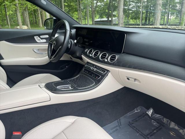 Photo of 2023 MANUFAKTUR Selenite Gray Magno Mercedes-Benz E-Class