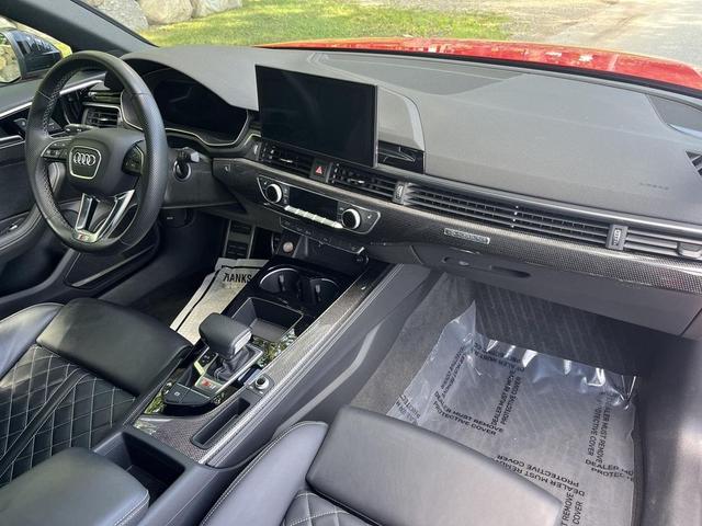 Photo of 2022 Tango Red Metallic Audi S4