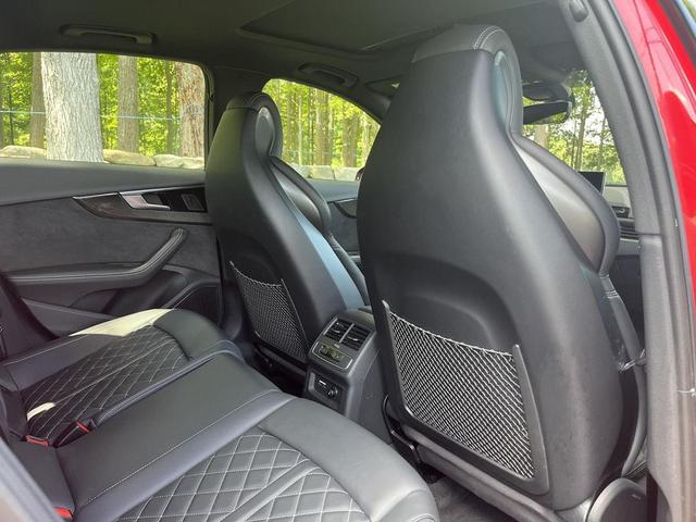Photo of 2022 Tango Red Metallic Audi S4