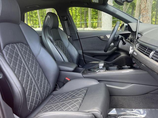 Photo of 2022 Tango Red Metallic Audi S4
