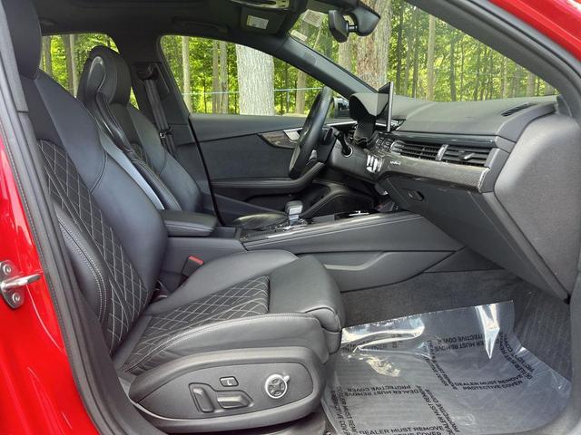 Photo of 2022 Tango Red Metallic Audi S4