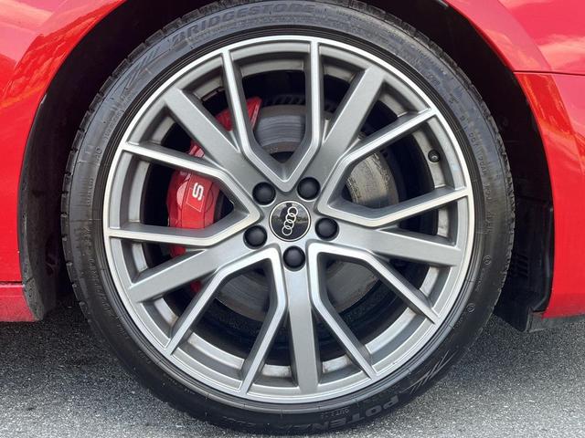 Photo of 2022 Tango Red Metallic Audi S4