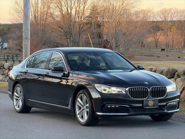 2016 BMW 750