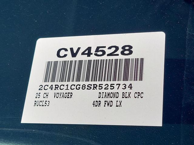 Photo of 2025 Diamond Black Crystal Pearlcoat Chrysler Voyager