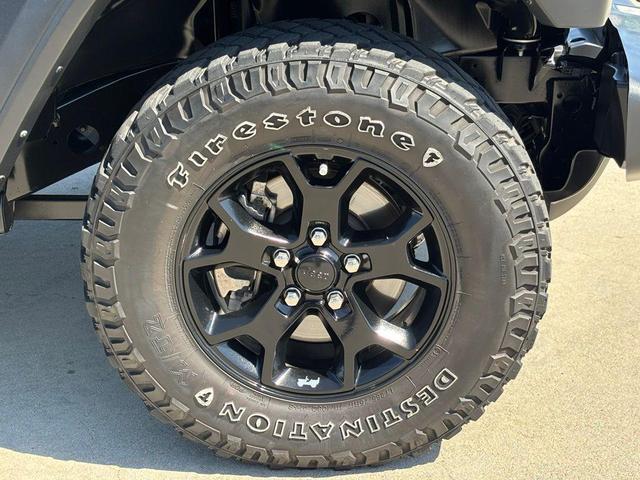 Photo of 2021 Black Clearcoat Jeep Wrangler