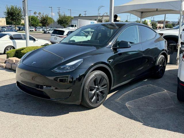 Photo of 2025 Solid Black Tesla Model Y
