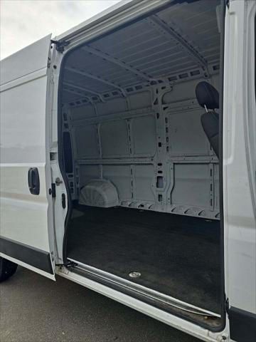 Photo of 2023 Bright White Clearcoat RAM ProMaster 2500