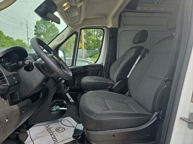 Photo of 2023 Bright White Clearcoat RAM ProMaster 2500
