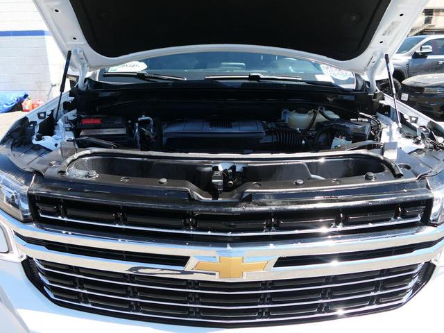 Photo of 2024 Summit White Chevrolet Suburban