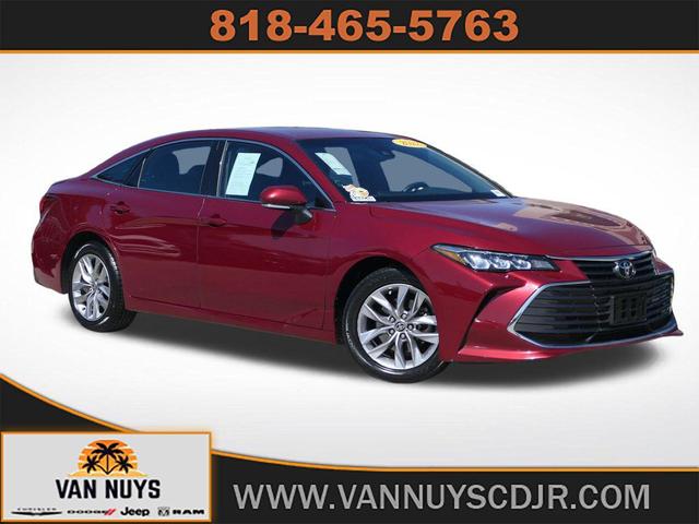 Photo of 2022 Supersonic Red Toyota Avalon