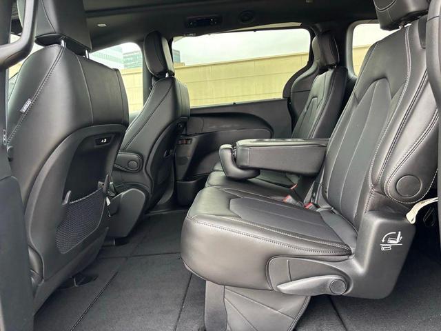 Photo of 2026 Diamond Chrysler Pacifica