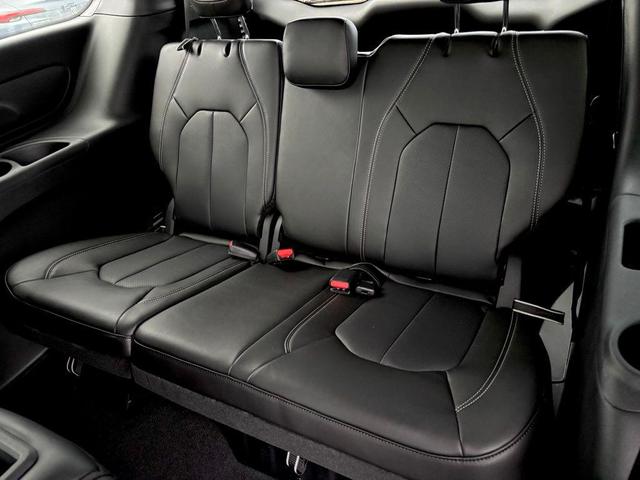 Photo of 2026 Diamond Chrysler Pacifica
