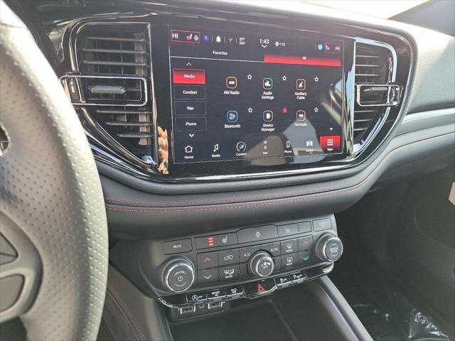 Photo of 2025 White Knuckle Clearcoat Dodge Durango