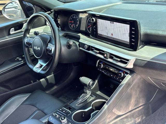Photo of 2022 Glacial White Pearl Kia K5