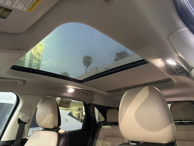 Photo of 2022 Stone Blue Metallic Ford Escape