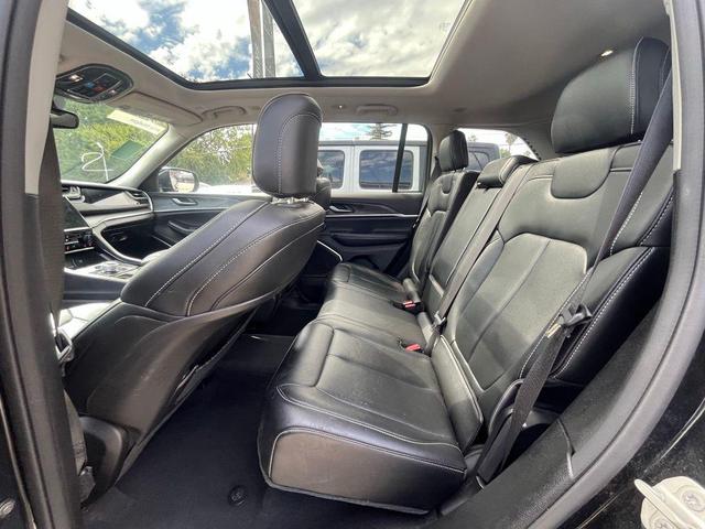 Photo of 2023 Diamond Black Crystal Pearlcoat Jeep Grand Cherokee 4xe