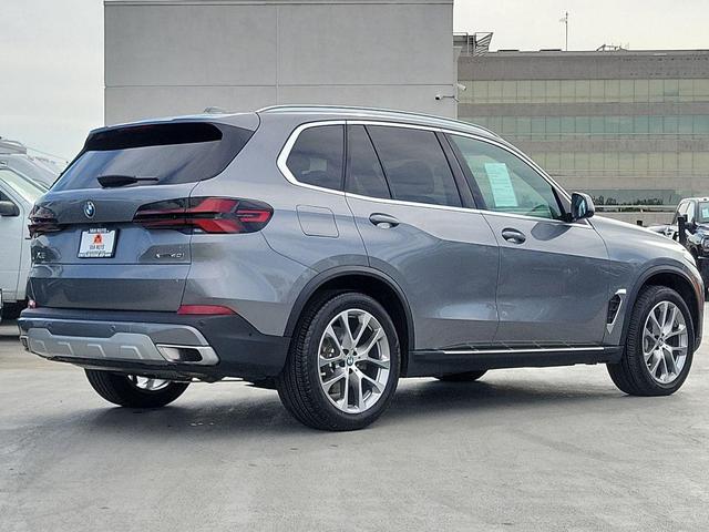 Photo of 2024 Skyscraper Gray Metallic BMW X5