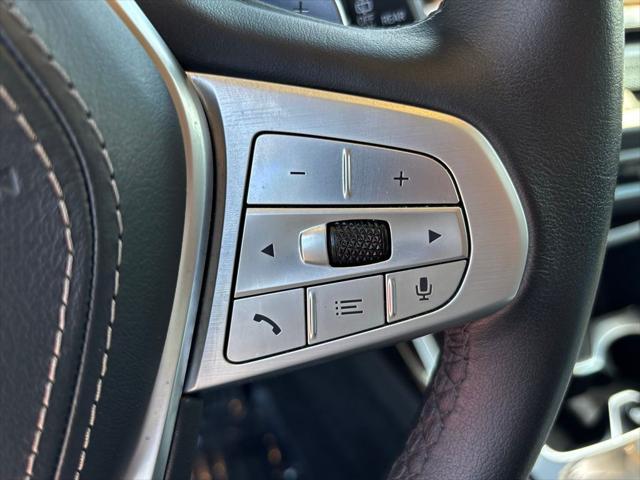 Photo of 2024 Carbon Black Metallic BMW X7