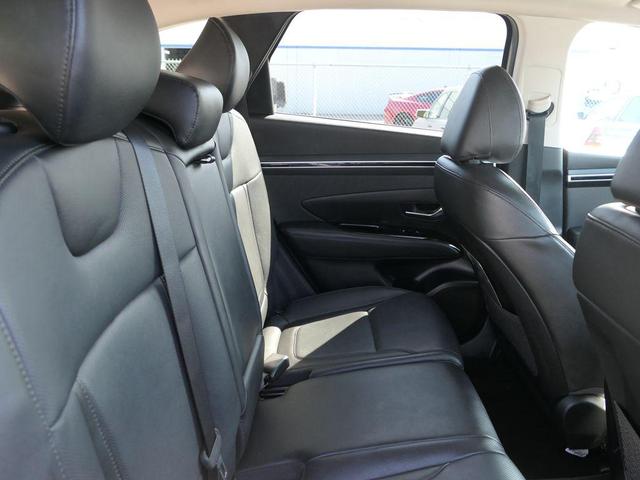 Photo of 2024 Shimmering Silver Hyundai TUCSON