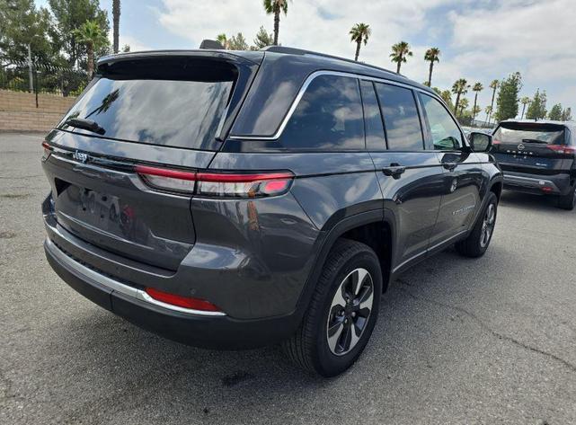 Photo of 2023 Baltic Gray Metallic Clearcoat Jeep Grand Cherokee 4xe