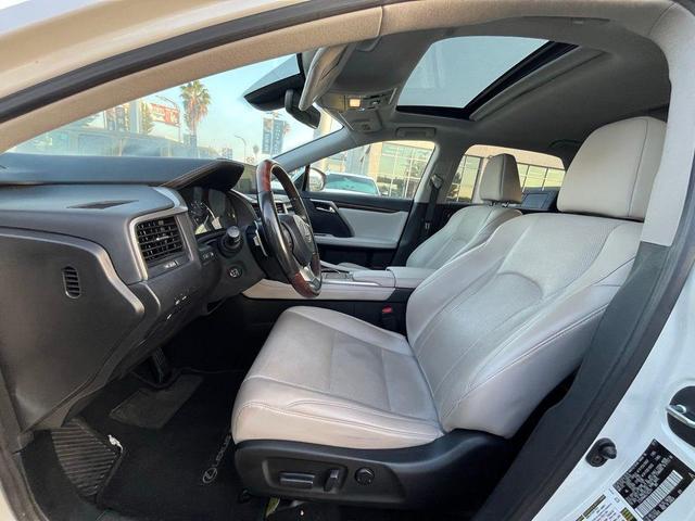 Photo of 2020 Eminent White Pearl Lexus RX 350