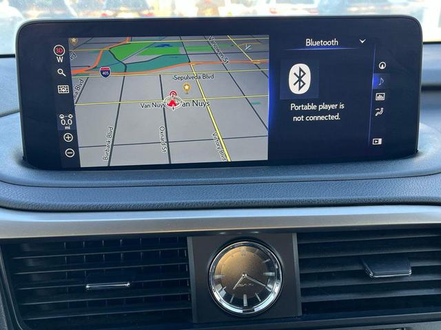 Photo of 2020 Eminent White Pearl Lexus RX 350