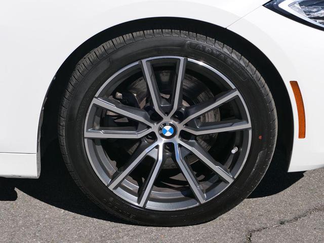 Photo of 2023 Alpine White BMW 430