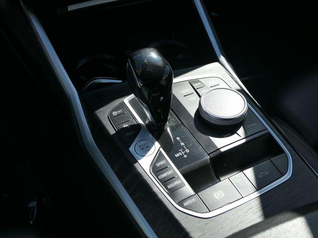 Photo of 2023 Alpine White BMW 430