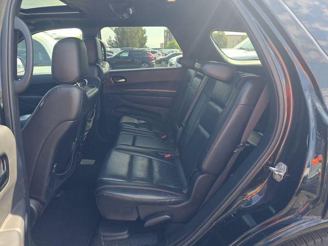 Photo of 2023 DB Black Crystal Clearcoat Dodge Durango