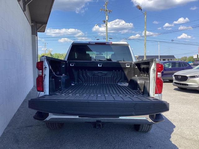 Photo of 2021 Silver Ice Metallic Chevrolet Silverado 1500