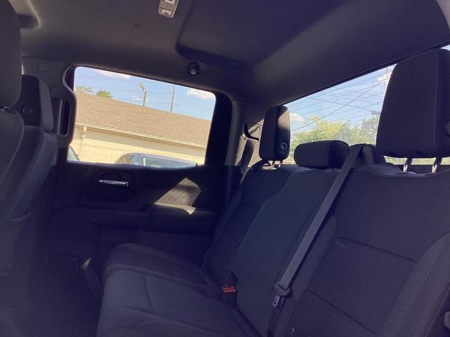 Photo of 2021 Silver Ice Metallic Chevrolet Silverado 1500