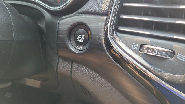 Photo of 2020 Gray Jeep Grand Cherokee