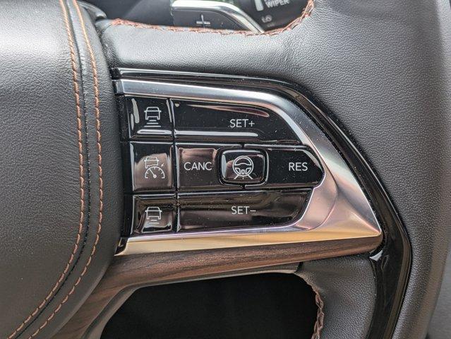Photo of 2023 Bright White Clearcoat Jeep Grand Cherokee L