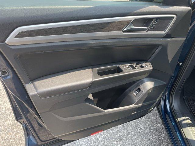 Photo of 2019 Tourmaline Blue Metallic Volkswagen Atlas
