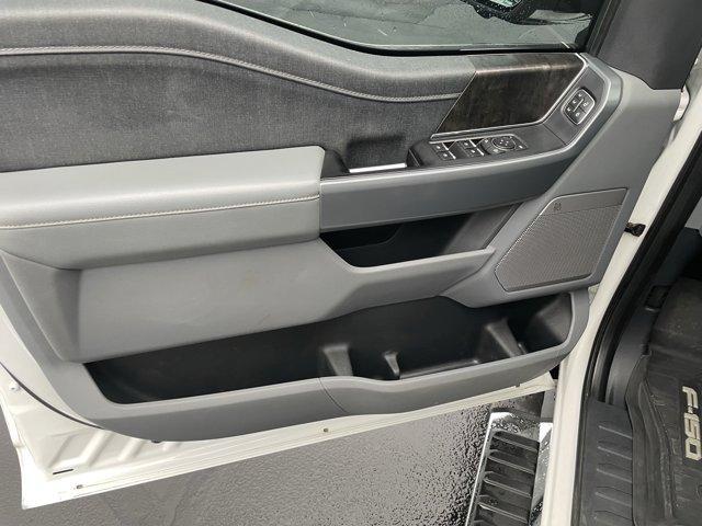 Photo of 2021 Oxford White Ford F-150