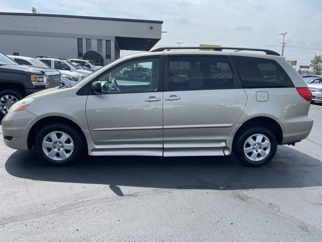 Photo of 2010 Desert Sand Mica Toyota Sienna