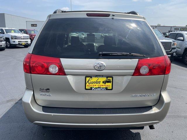Photo of 2010 Desert Sand Mica Toyota Sienna