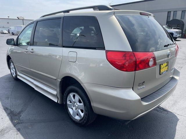 Photo of 2010 Desert Sand Mica Toyota Sienna
